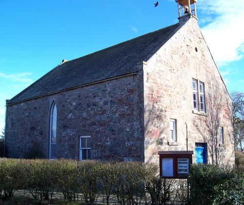 A second photo of Luthermuir Kirk